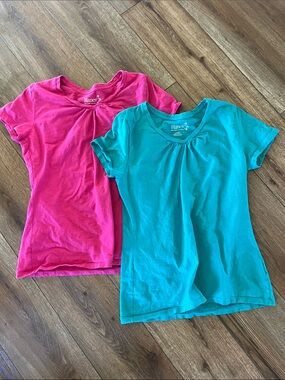 Hanes Short Sleeve Tees in Hot Pink and Teal, set of 2